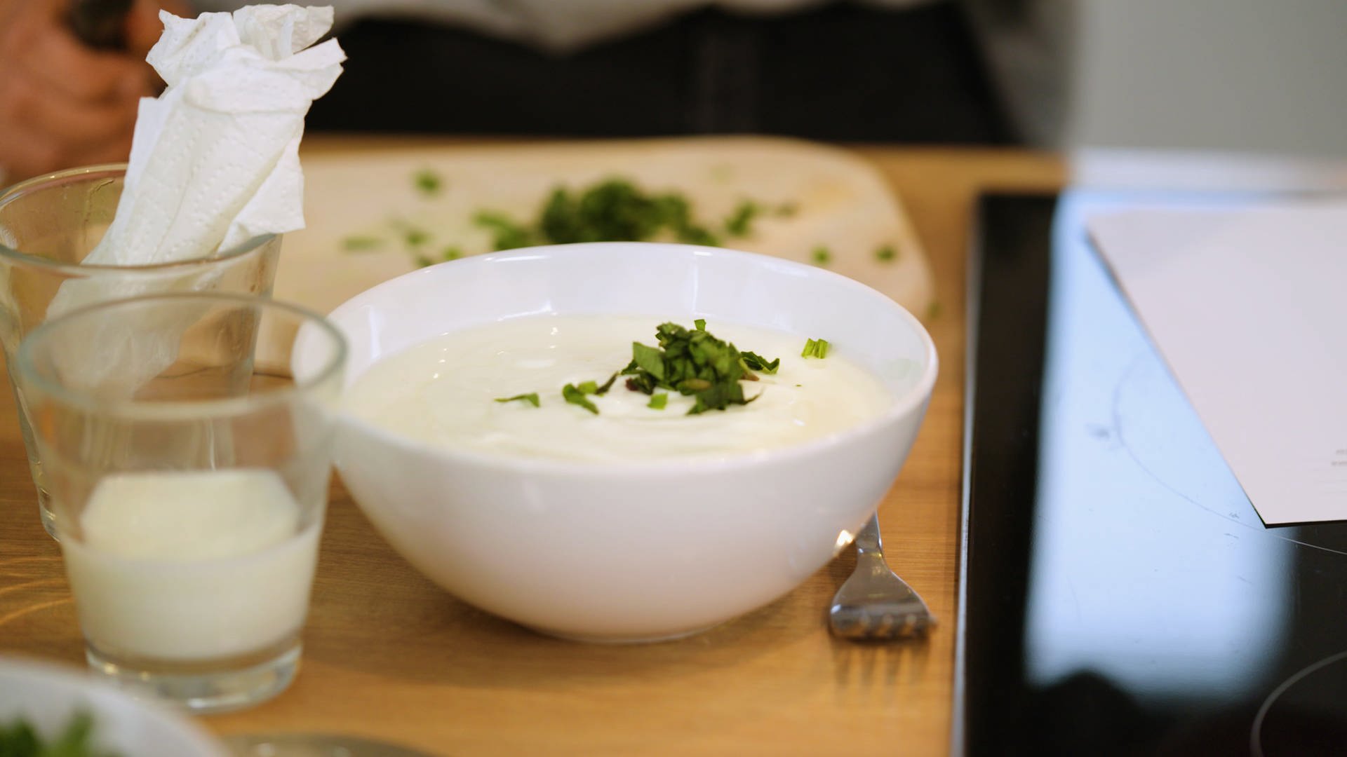 Joghurt-Dip mit Knoblauch (Mast)
