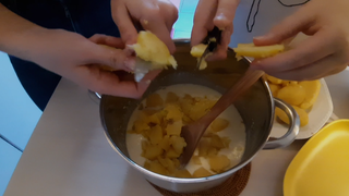 Hanna und Luke machen gestovte Kartoffeln (Foto: SWR, SWR)