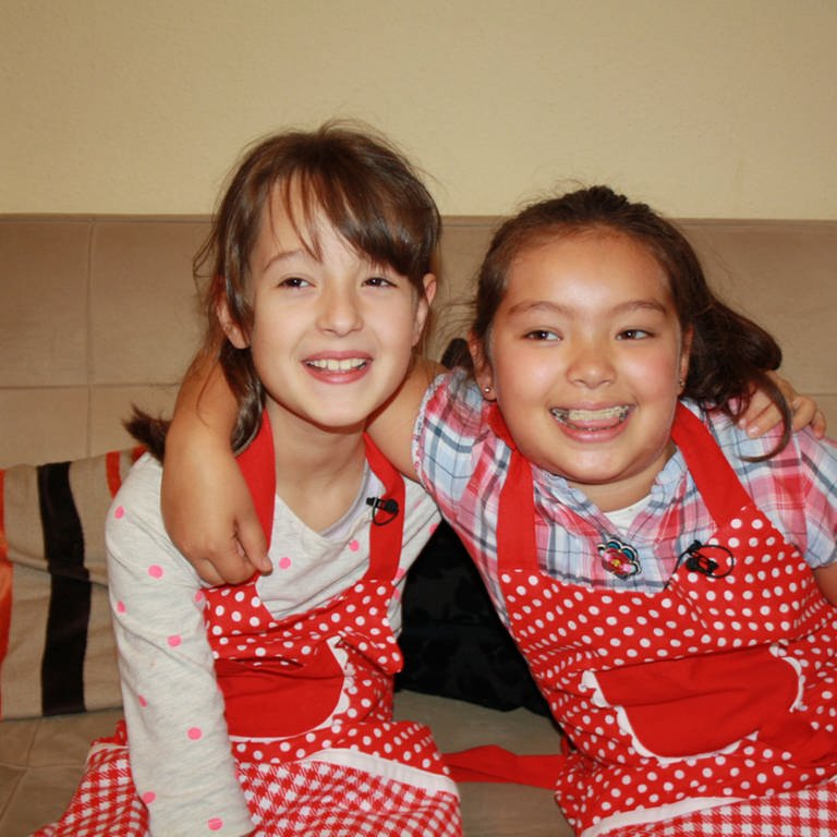 Bianca und Juna kochen polnische Chłodnik — kalte Rote-Beete-Suppe. (Foto: SWR)