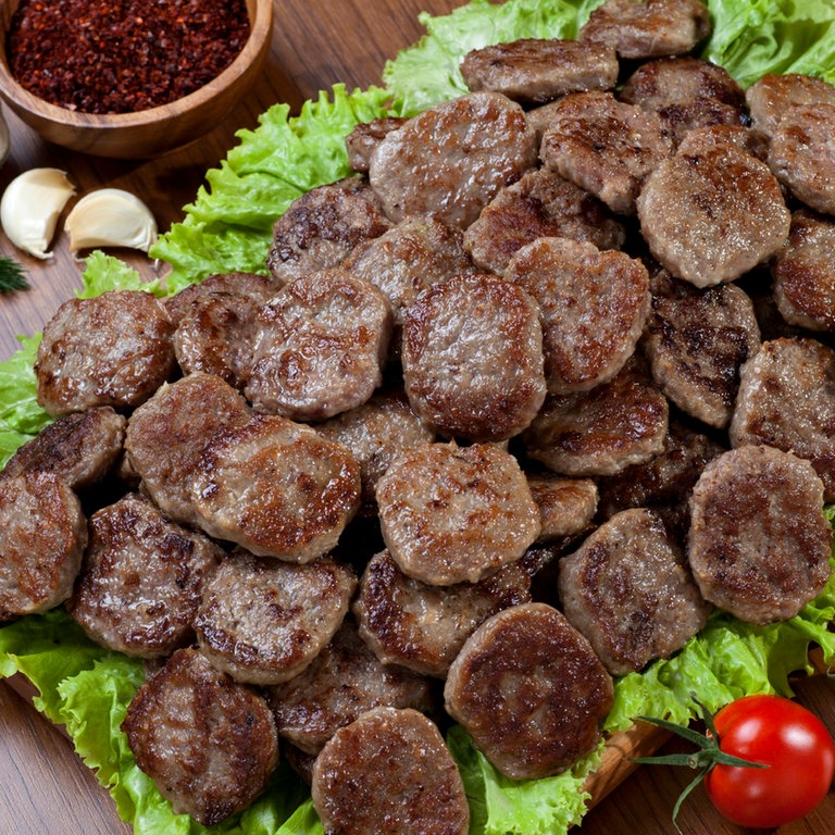 Köfte (Türkische Frikadellen) (Foto: iStock)