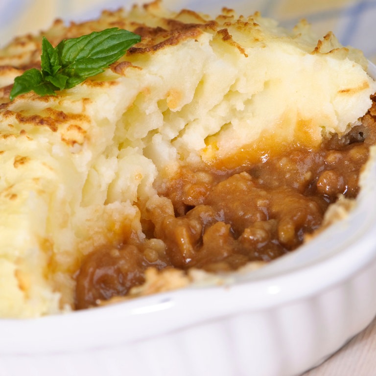 Cottage Pie (Britischer Hackfleisch-Kartoffelpüree-Auflauf) (Foto: iStock)