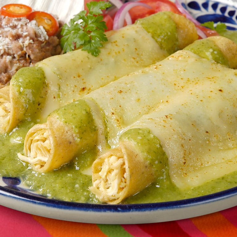 Enchiladas mit Käse überbacken (Foto: iStock)