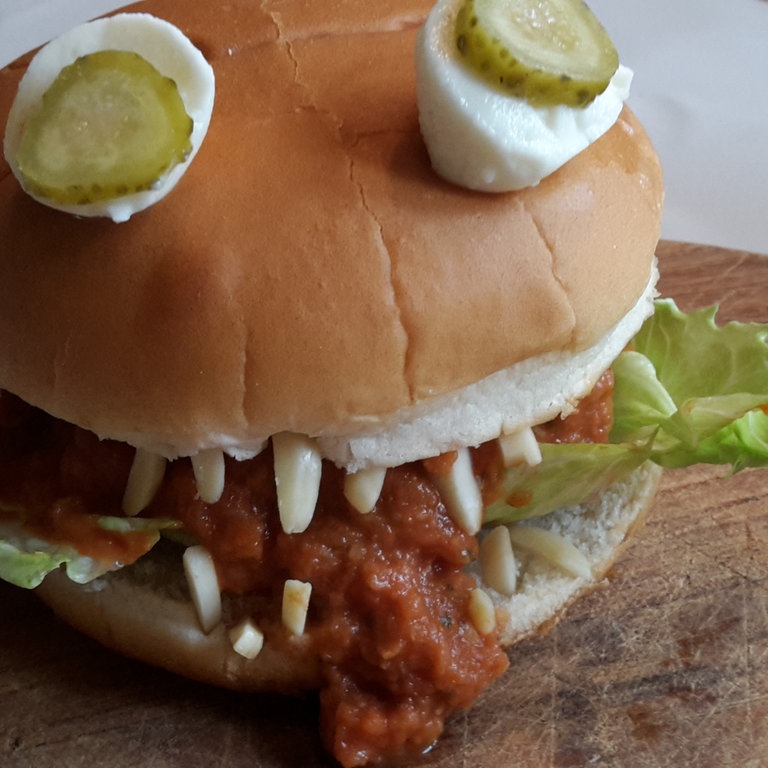 Halloween-Burger (Foto: SWR, SWR)