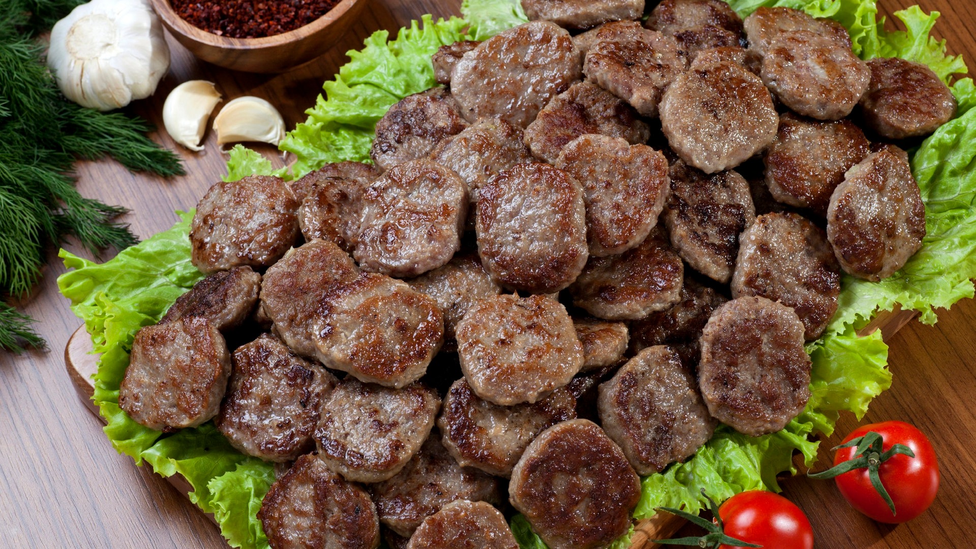 Köfte (Türkische Frikadellen) (Foto: iStock)