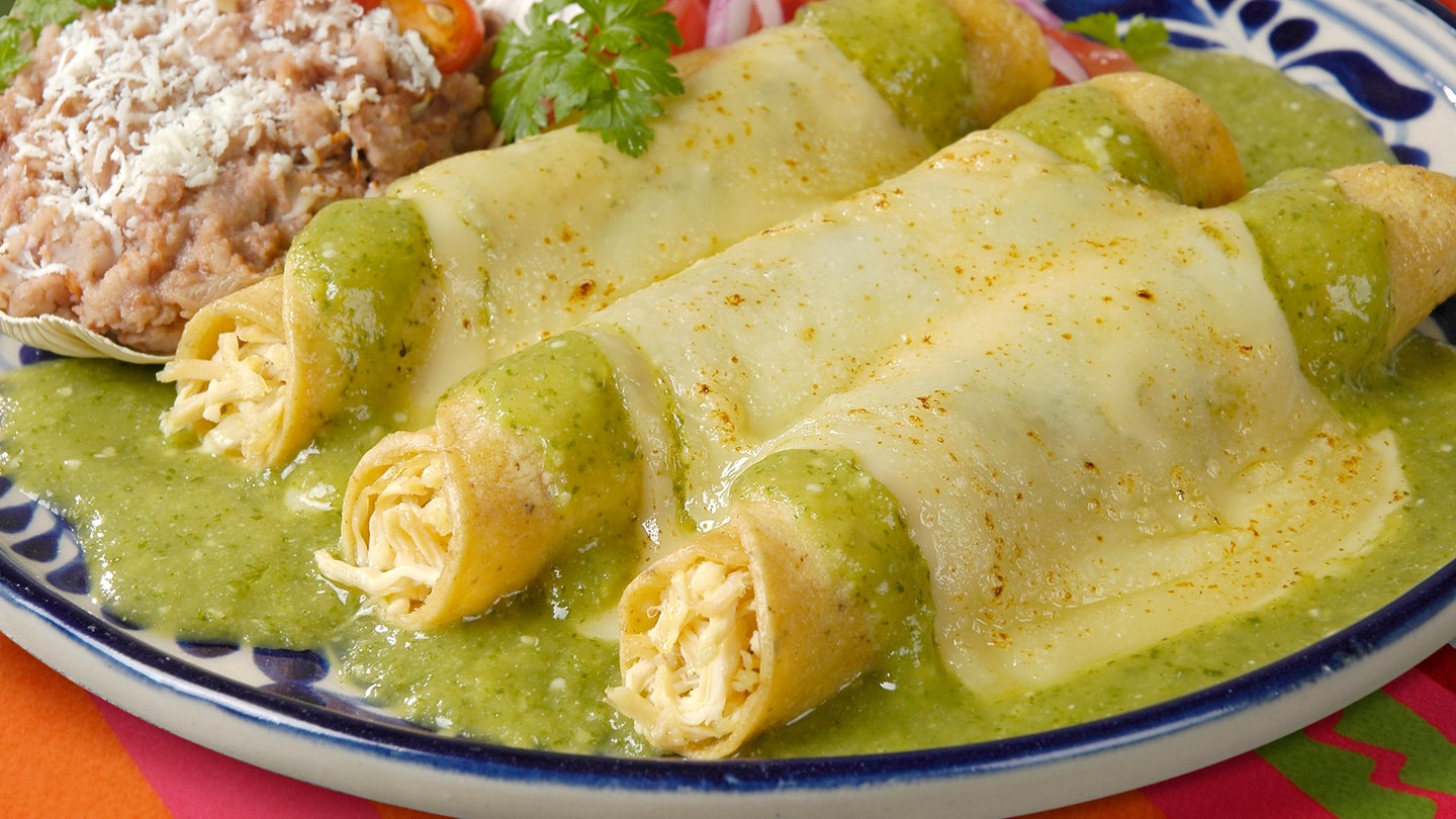 Enchiladas mit Käse überbacken (Foto: iStock)