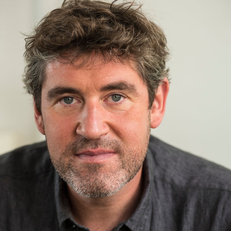 Stephan Szàs spielt Andreas Brüggemann (Foto: SWR, Maria Wiesler)