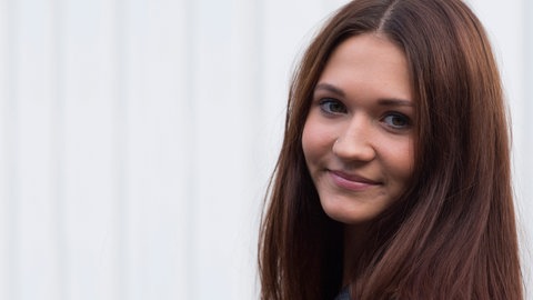 Clara Halouska spielt Jessie Nagel (Foto: SWR)