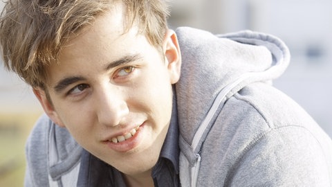 Moritz Knapp spielt Pawel Kulka (Foto: SWR)