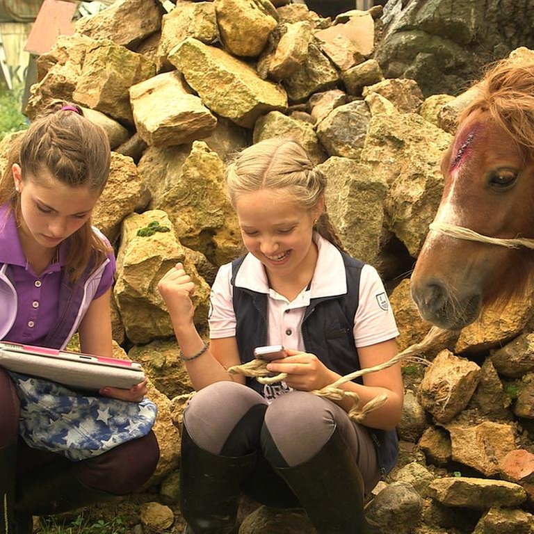 Kinder mit Pony (Foto: SWR, SWR -)