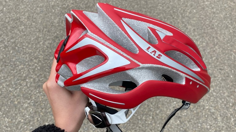 Ein geeigneter Fahrradhelm (Foto: SWR, Tigerenten Club) Ein geeigneter Fahrradhelm