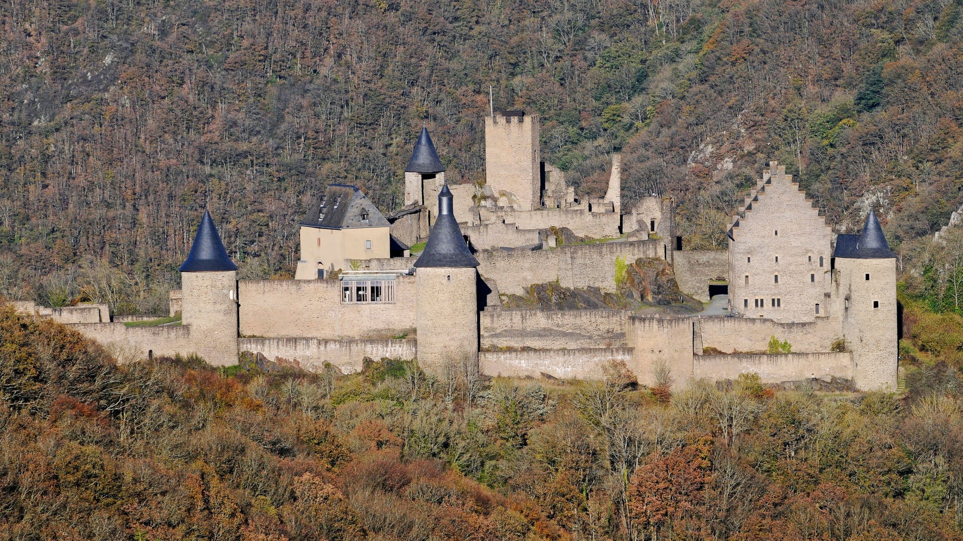 Burg Bourscheid (Foto: picture-alliance / Reportdienste,  Barbara Boensch)