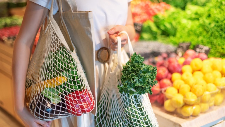 Einkaufen ohne Plastik (Foto: Colourbox)