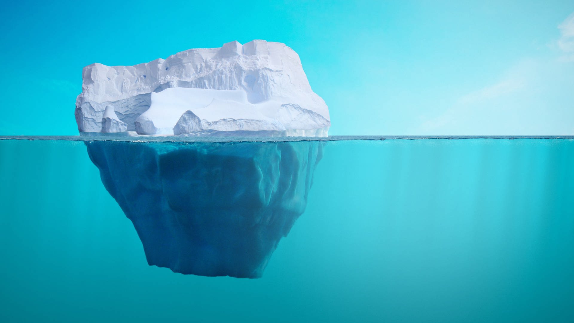 Ein Eisberg unter Wasser (Foto: picture-alliance / Reportdienste, Zoonar.com/David Freigner)