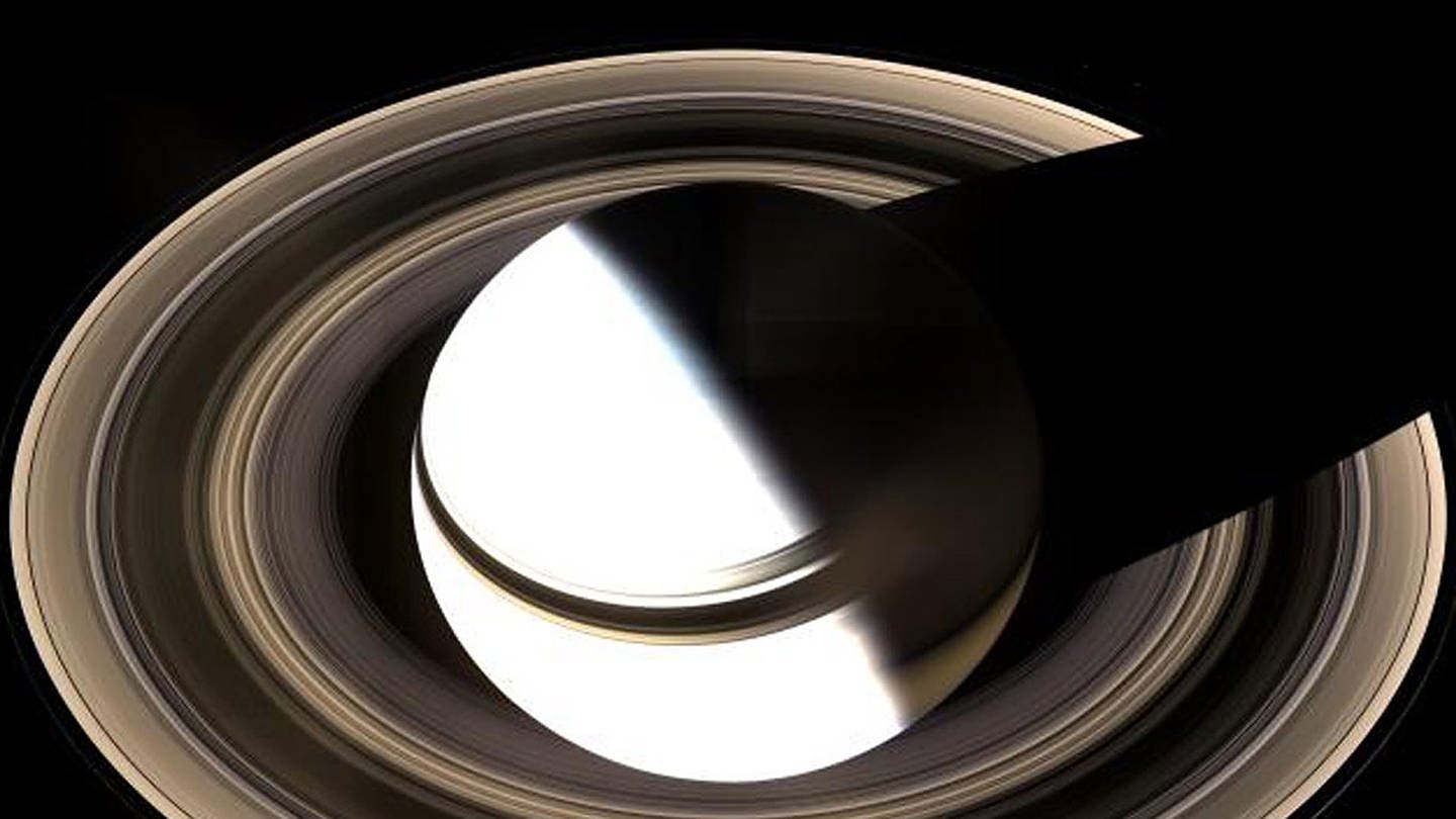 Der Planet Saturn von oben (Foto: dpa Bildfunk, Foto: NASA/JPL/Space Science Institute)