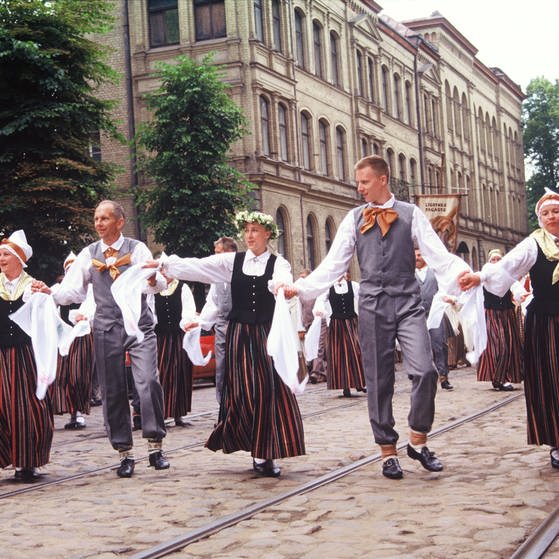 Das  traditionelle Sängerfest (Foto: picture-alliance / Reportdienste, Leo F. Postl.)