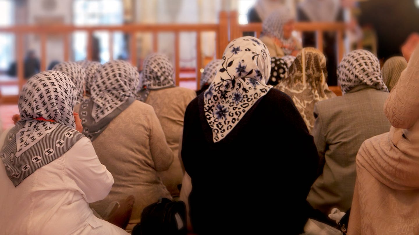Frauen in der Moschee (Foto: Colourbox)