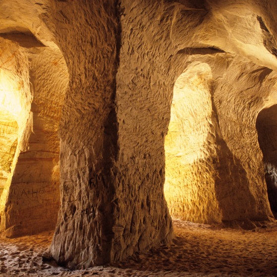 Die Sandsteinhöhlen von Piusa (Foto: picture-alliance / Reportdienste, Rainer Hackenberg)