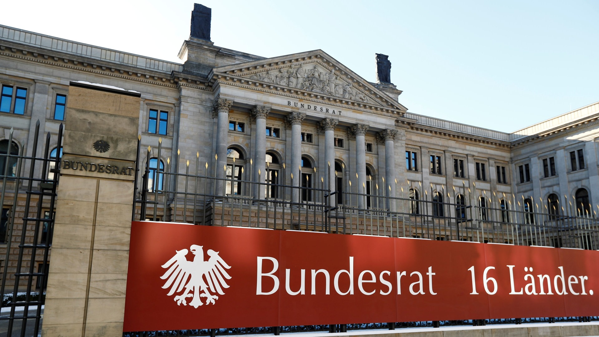 Der Bundesrat (Foto: dpa Bildfunk, picture alliance/dpa/Reuters/Pool | Fabrizio Bensch)